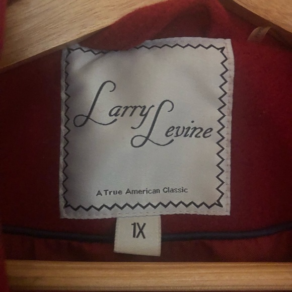 Women’s Red Larry Levine coat - Picture 6 of 10